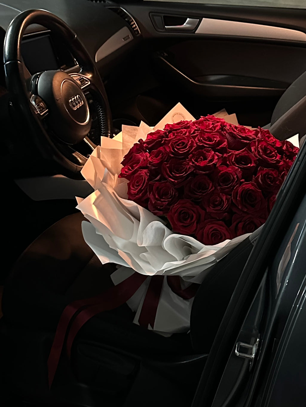 Mono roses