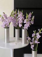 Minimalistická váza pro luxusní aranžmá